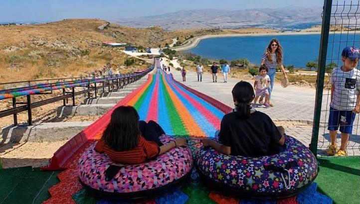 Çocukların yaz tatili Gebere’de renklendi