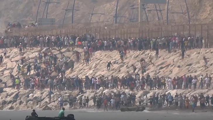 Fas'tan İspanya'ya geçmeye çalışırken hayatını kaybeden düzensiz göçmenlerin sayısı 72'ye yükseldi