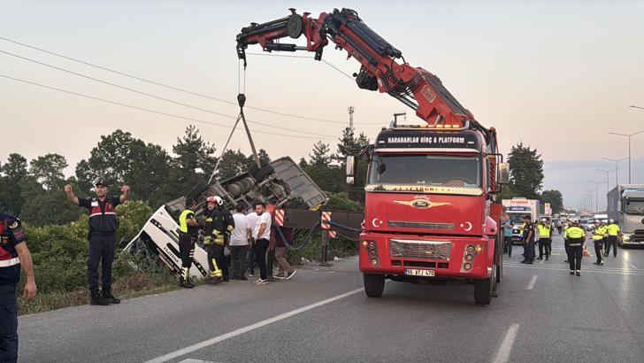 Samsun’da özel halk otobüsü şarampole devrildi: 21 yaralı