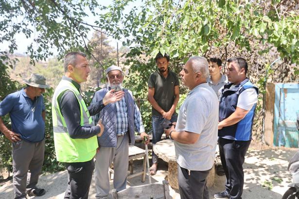 Muğla Büyükşehir Belediyesi ekipleri orman yangınından etkilenen mahallelerde incelemelerde bulundu