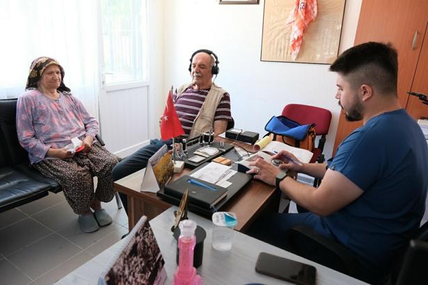 Menemen'de belediyeden çocuk ve yaşlılara odyometri testi