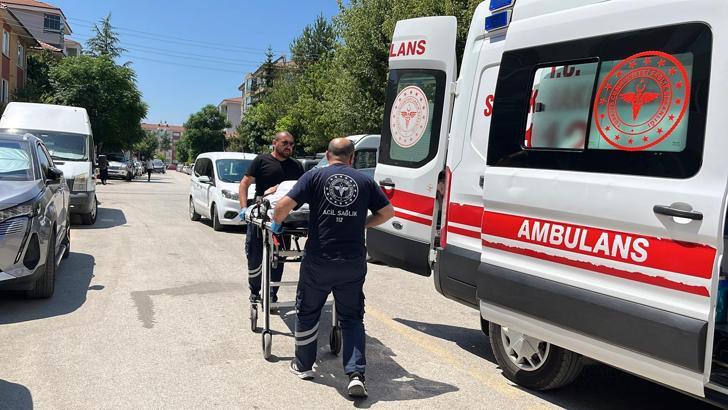 Hamur kesme makinesine kaptırdığı eli bilek hizasından koptu
