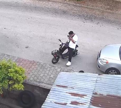 Yavru kediyi öpüp, boğan otizmli serbest bırakıldı