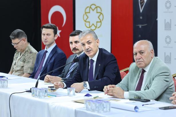 Vali Akkoyun, Yeşilli'de yatırım ve hizmetleri yerinde inceledi