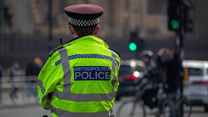 Londra'da kesici aletle saldırı: 4 yaralı