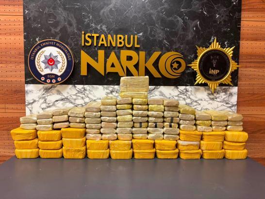 Beylikdüzü’nde düzenlenen operasyonda 62 kilo uyuşturucu madde ele geçirildi