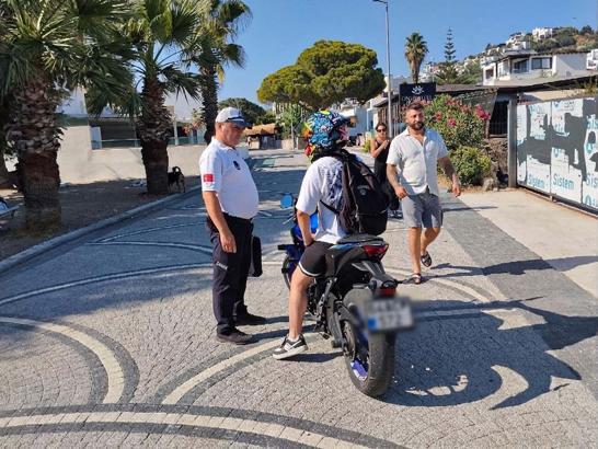 Bodrum'da yıl başından bu yana trafiği engelleyen toplam 3 bin 564 araç encüme sevk edildi