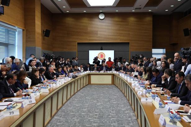 'Çerçeve yasa' teklifi komisyonda (2)