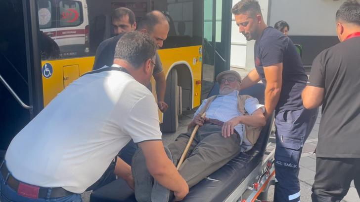 Otobüste fenalaşan yolcuyu şoför hastaneye yetiştirdi