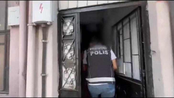 Kağıthane’de iş yerine operasyonda 104 kilogram uyuşturucu ele geçirildi
