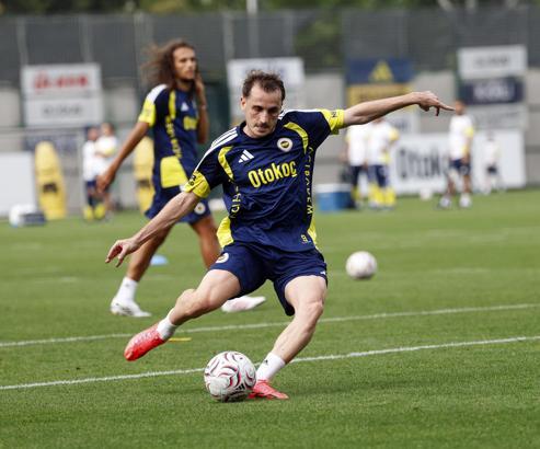 Fenerbahçe, Sturm Graz maçı hazırlıklarına devam etti