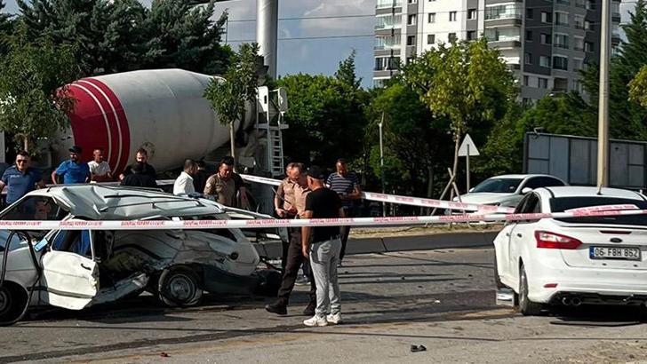 Ankara’da iki otomobil çarpıştı: 1 ölü, 2 yaralı
