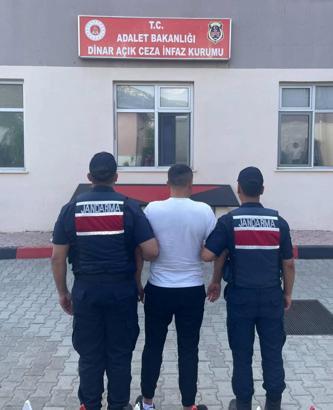 Aranan 24 kişi yakalandı