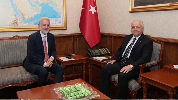 Bakan Güler, Romanya Cumhurbaşkanlığı Milli Güvenlik ve Dış Politika Danışmanı Lazurca'yı kabul etti
