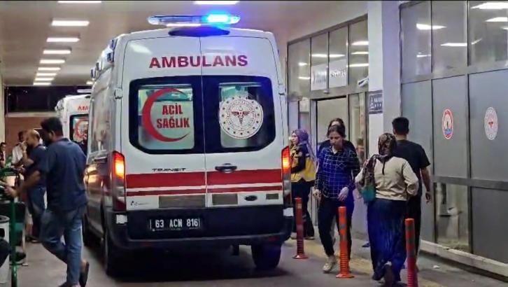 Şanlıurfa'da otomobil şarampole devrildi; 1 ölü, 4 yaralı