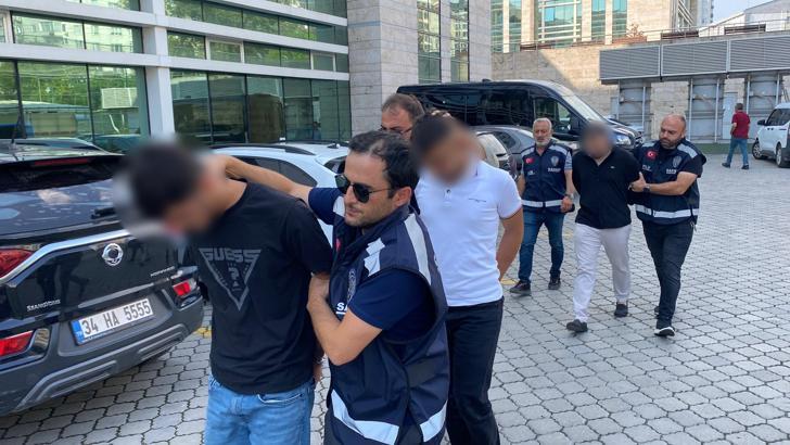 Kırtasiyeciyi darp olayında 3 şüpheli adliyeye sevk edildi