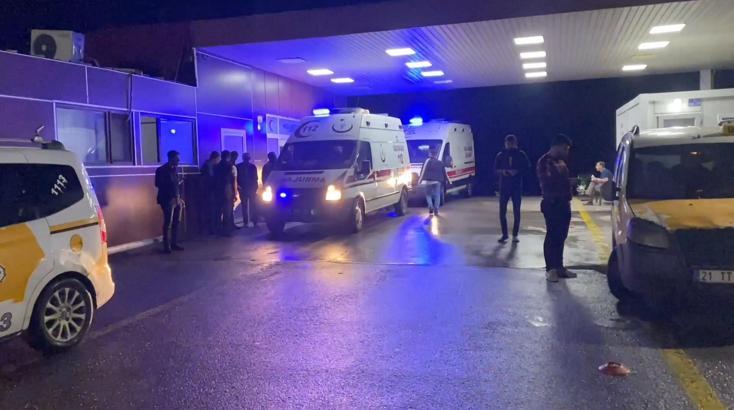 Boş arazide boğazından bıçaklanmış halde bulundu, hastanede öldü
