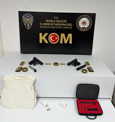 Bodrum'da gece kulübünde suç örgütü liderini öven işletmecilere operasyon: 1 tutuklama