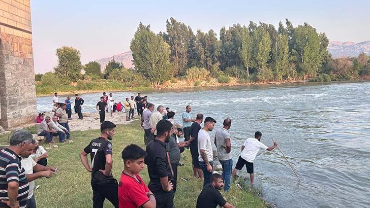 Adana'da nehirde kaybolan 2 çocuk için arama çalışması başlatıldı