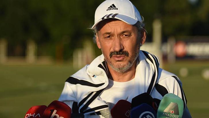 Metro Holding Kayserispor Teknik Direktörü Atila Gerin: Çok güçlü bir kadro oluşacak