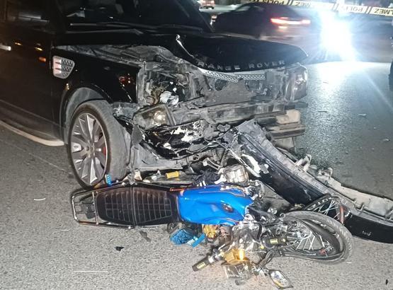 Kırmızı ışıkta geçen motosiklet cipe çarptı: 1 ölü, 1 yaralı