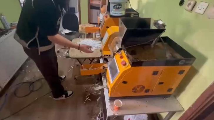 Pendik'te kaçak tütün operasyonu: 440 kilogram tütün ele geçirildi