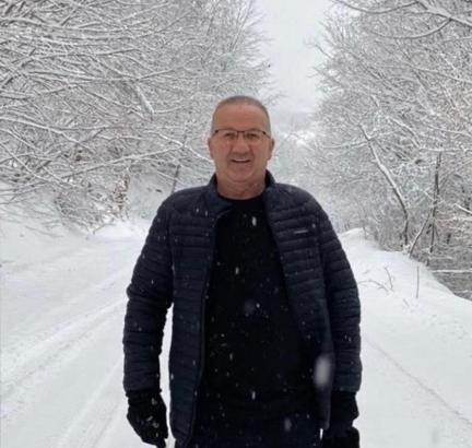 Yol kenarında başından vurulmuş halde bulunan iş insanı, kurtarılamadı