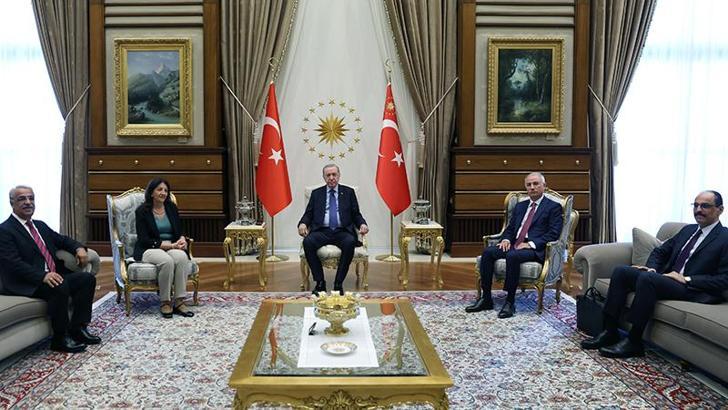 Cumhurbaşkanı Erdoğan, DEM Parti İmralı heyetini kabul etti