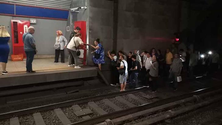 İzmir’de metro seferleri normale döndü