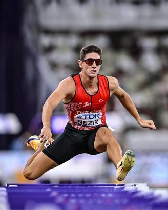 Milli atlet İsmail Nezir, Avrupa Atletizm Şampiyonası’nda bronz madalya kazandı