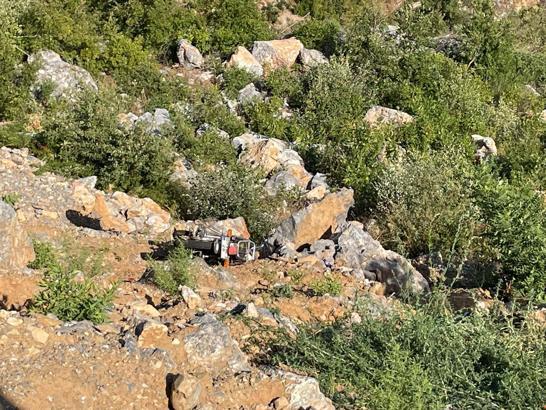 Motosiklet uçuruma yuvarlandı: 1 ölü 1 yaralı