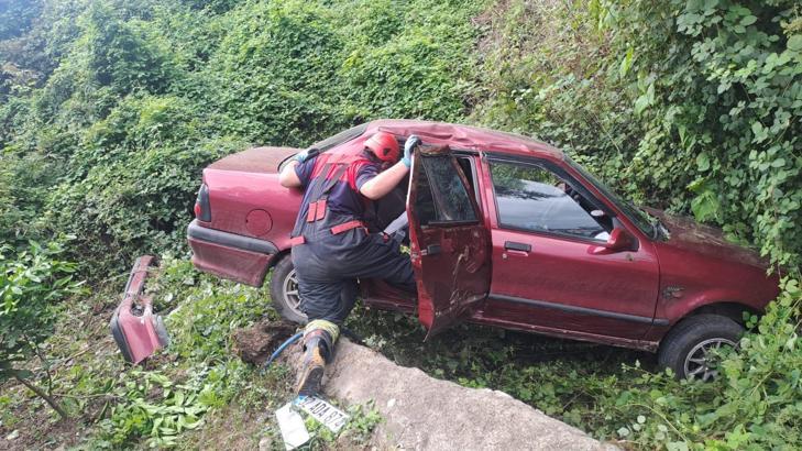Ordu’da otomobil bahçe duvarına çarptı: 2 yaralı
