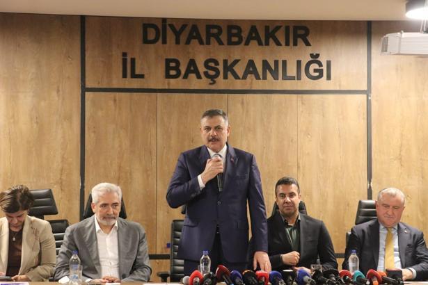 Bakan Çiftçi: Alihan Kuriş suç şebekesinin üst yönetimine operasyon yapıldı