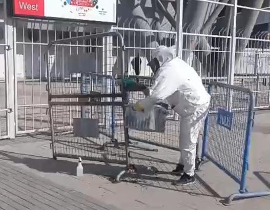Kayseri'de stadyumda maç öncesi arı sürprizi