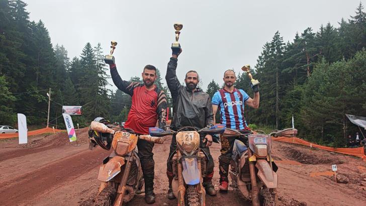 Artvin Kafkasör Yaylası’nda enduro yarışı heyacanı