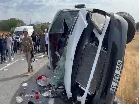Diyarbakır’da 7 kişinin öldüğü kazada minibüs sürücüsü tutuklandı
