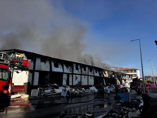 Malatya'da şantiyede işçilerin kaldığı konteynerde yangın