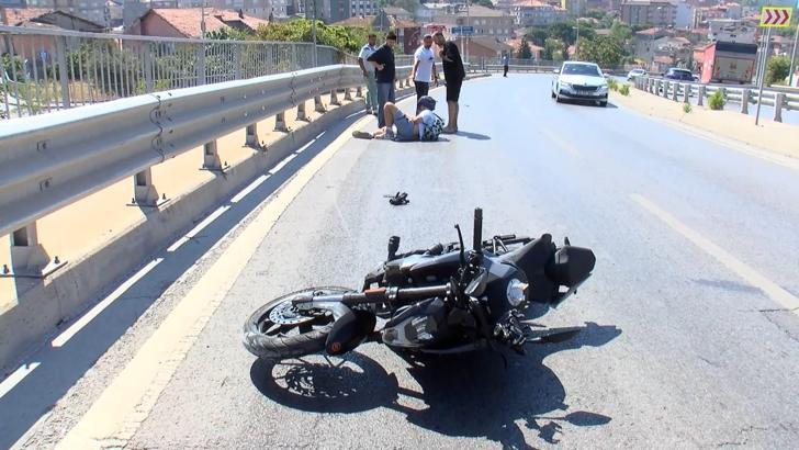 Maltepe’de bariyerlere çarpan motosiklet sürücüsü yaralandı