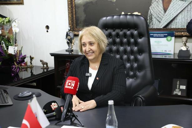 Menderes Belediyesi'nde devir- teslim töreni