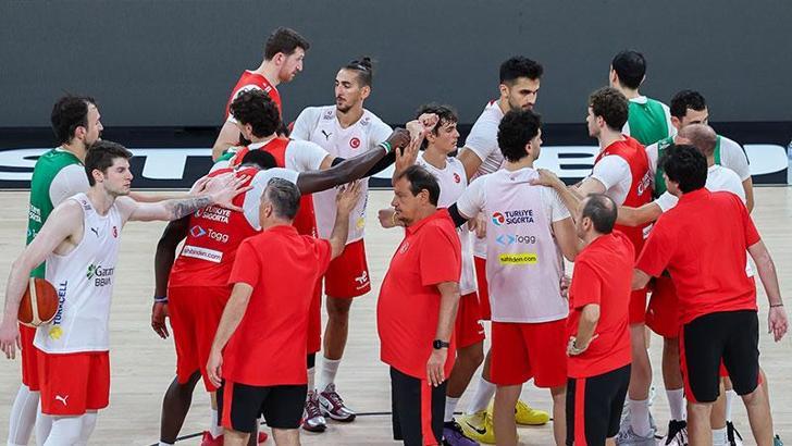 A Milli Erkek Basketbol Takımı, Türk Hava Yolları DBB Süper Kupa için Almanya'ya gitti