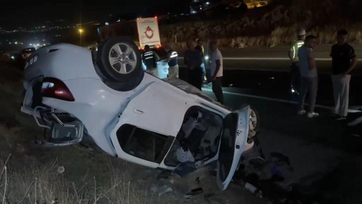 Şanlıurfa’da iki otomobil çarpıştı: 3 ölü, 1 yaralı