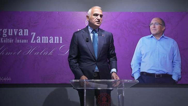 Tarihçi Prof. Dr. Dursun, ölümünün 7'nci yıl dönümünde anıldı