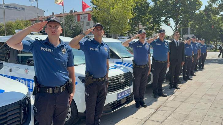 Kütahya Emniyeti’ne törenle 37 yeni araç teslim edildi