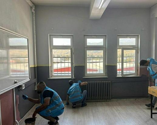 Denetimli serbestlik yükümlülerinden okullara bakım desteği