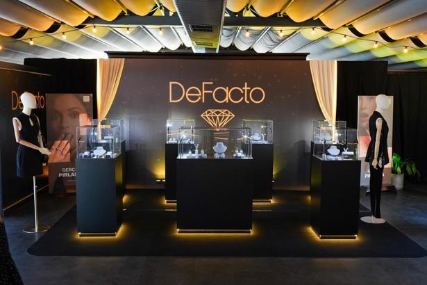 DeFacto, pırlanta koleksiyonunu tanıttı