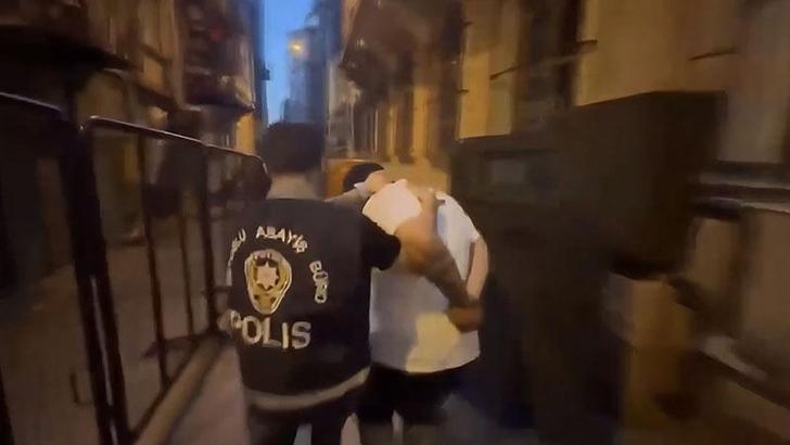 Karaköy’de markete silahlı saldırı yapan ÅŸüpheli 70 kamera görüntüsü incelenerek yakalandı