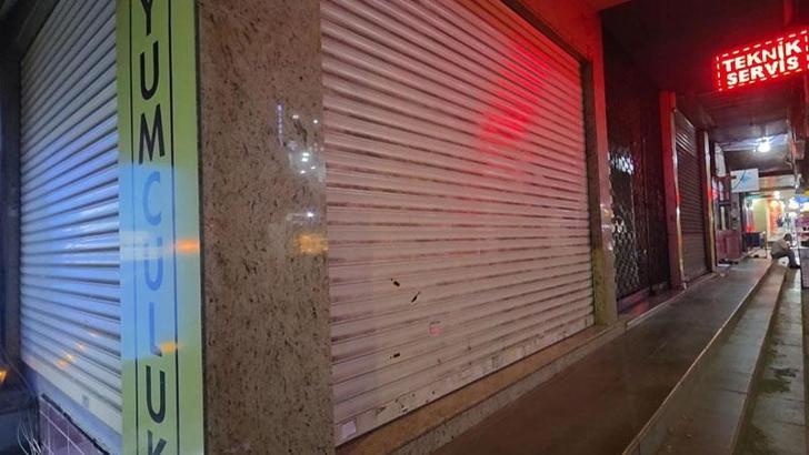 Küçükçekmece'de kuyumcu dükkanına silahlı saldırı