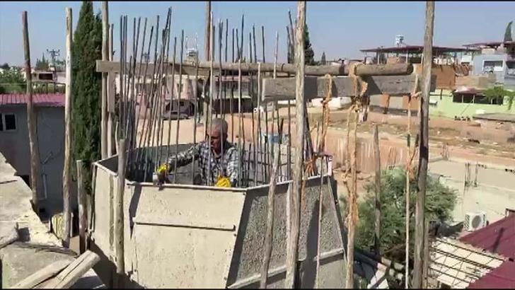 42 yıllık usta, ‘Kibar Feyzo’ filmindeki minareyi yapan babasının izinden gidiyor