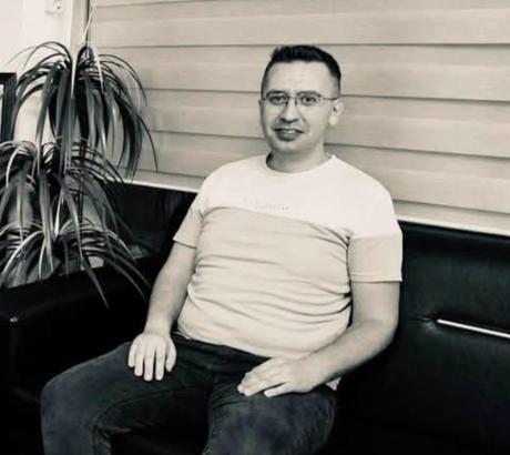 Otomobilin direğe çarptığı kazada ölen sürücü ve kayınvalidesi toprağa verildi