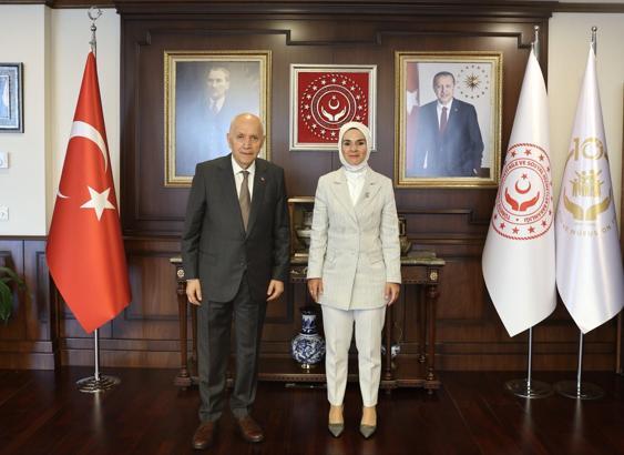 Bakan Göktaş, Yenimahalle Belediye Başkanı Yaşar'ı kabil etti